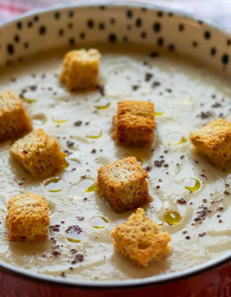 Roasted Cauliflower Soup