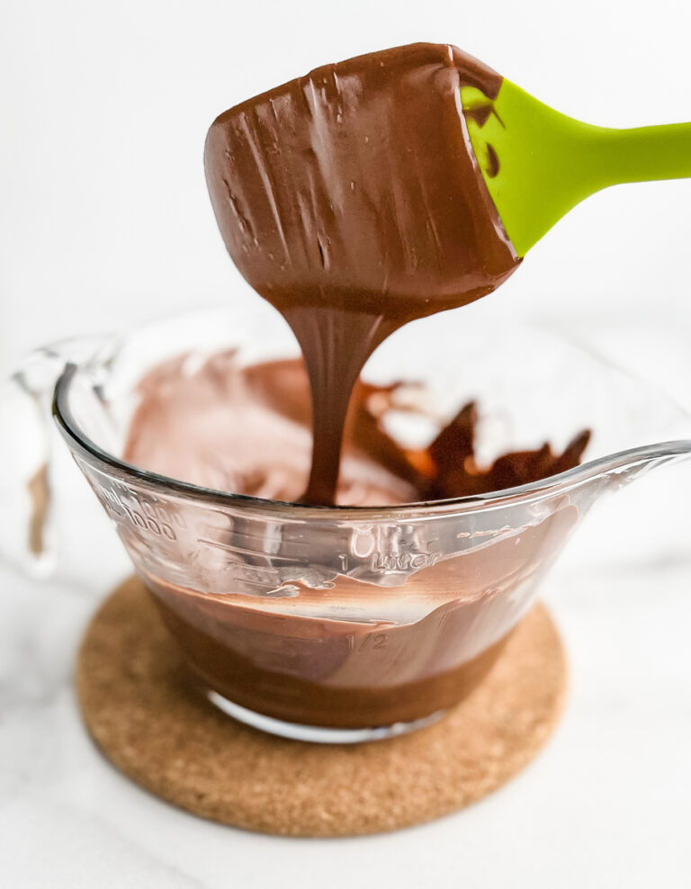 How to Melt Chocolate Chips: 3 Easy Methods