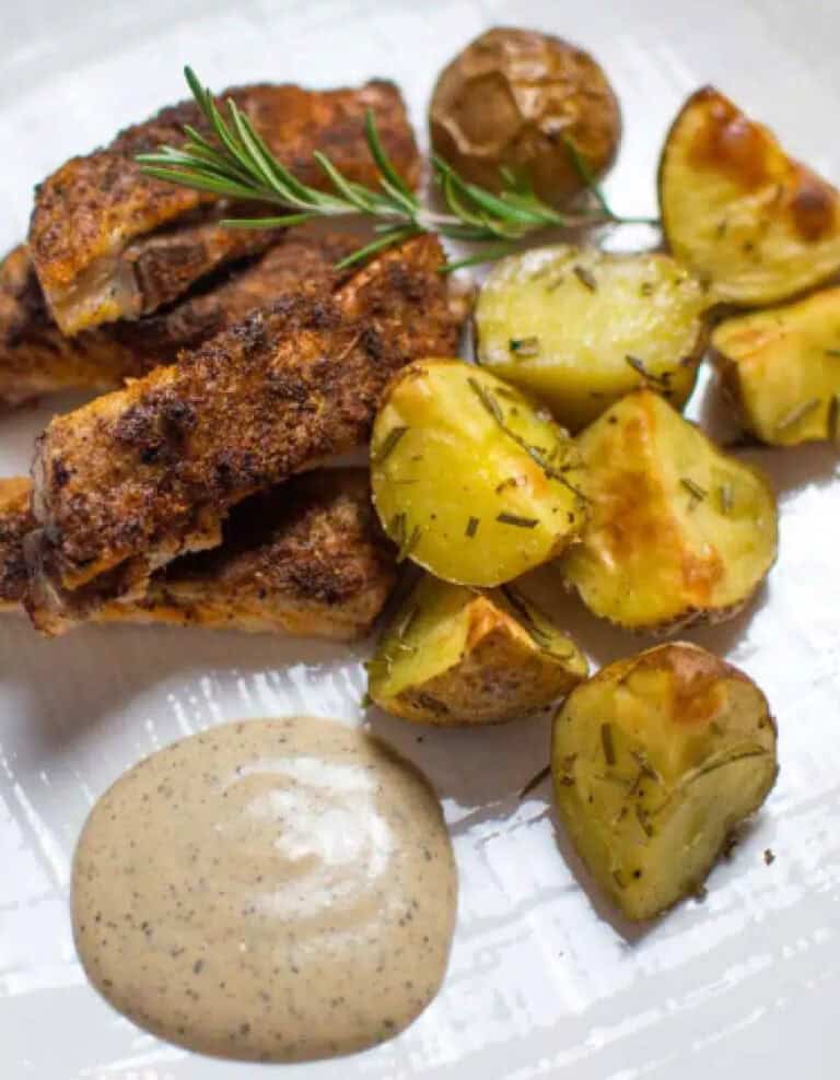 Cajun Pork Ribs with Potatoes & Garlic Sauce